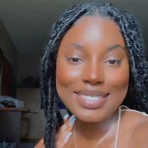 Meet your Posher, Myranda